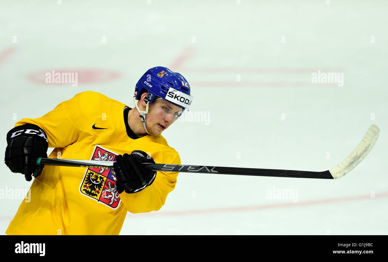 Moscou, Fédération de Russie. 16 mai, 2016. Radek Faksa assiste à la session de formation de l'Équipe nationale de hockey tchèque avant le match de demain contre la Suisse lors des Championnats du Monde de Hockey sur glace à Moscou, Russie, le 16 mai 2016. © Roman Vondrous/CTK Photo/Alamy Live News Banque D'Images