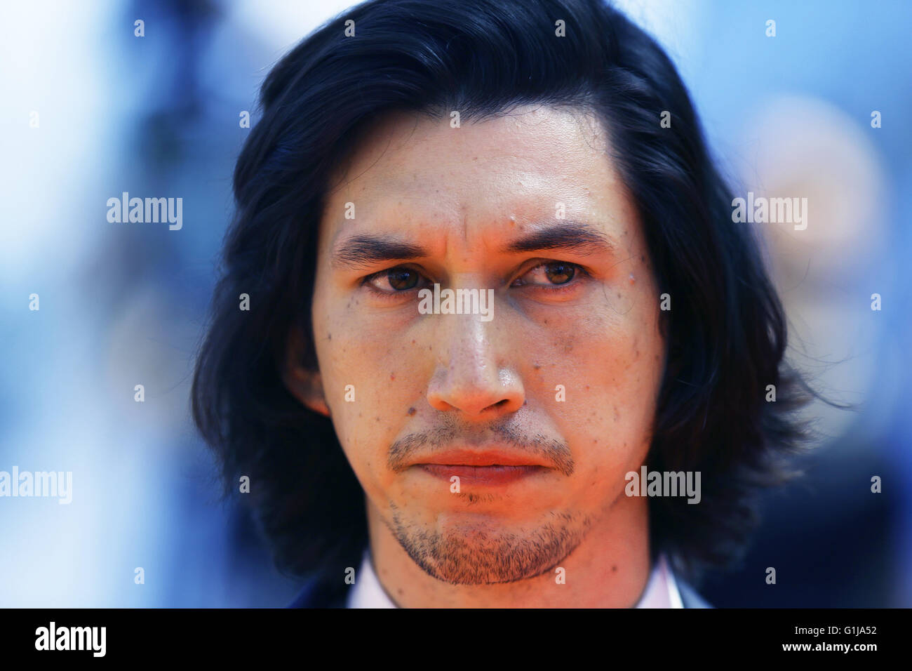 Cannes, France. 16 mai, 2016. Adam Driver acteurs pose sur tapis rouge en arrivant pour la projection du film "Paterson" en compétition au 69e Festival du Film de Cannes, France, le 16 mai 2016. © Jin Yu/Xinhua/Alamy Live News Banque D'Images