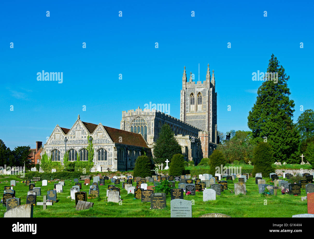 L'église Holy Trinity - et Lady Chapel - dans le village de Long Melford, Suffolk, Angleterre, Royaume-Uni Banque D'Images