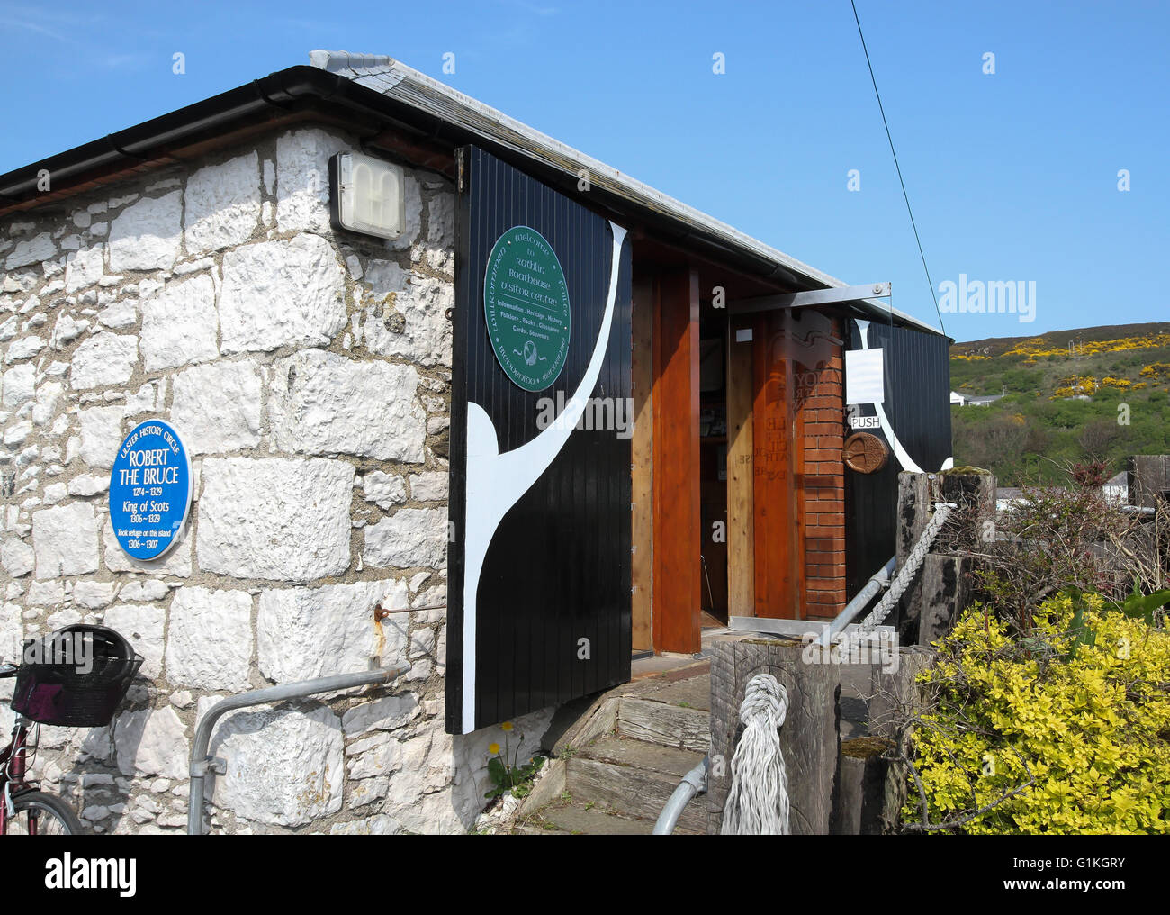 Le Rathlin Boathouse Visitor Centre sur l'île de Rathlin, comté d'Antrim, en Irlande du Nord Banque D'Images