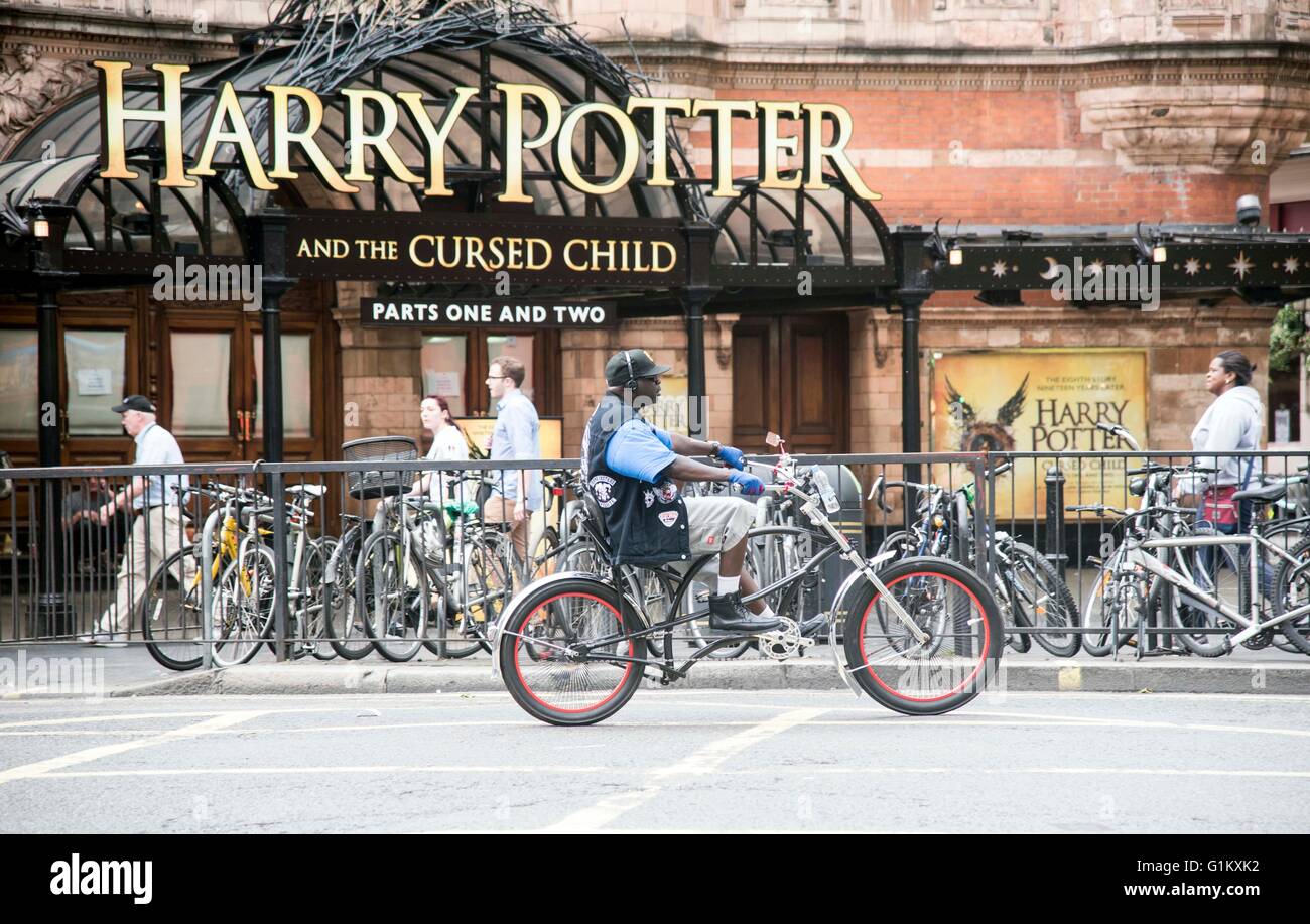 Easy Rider cycliste low rider Harry Potter et le Banque D'Images