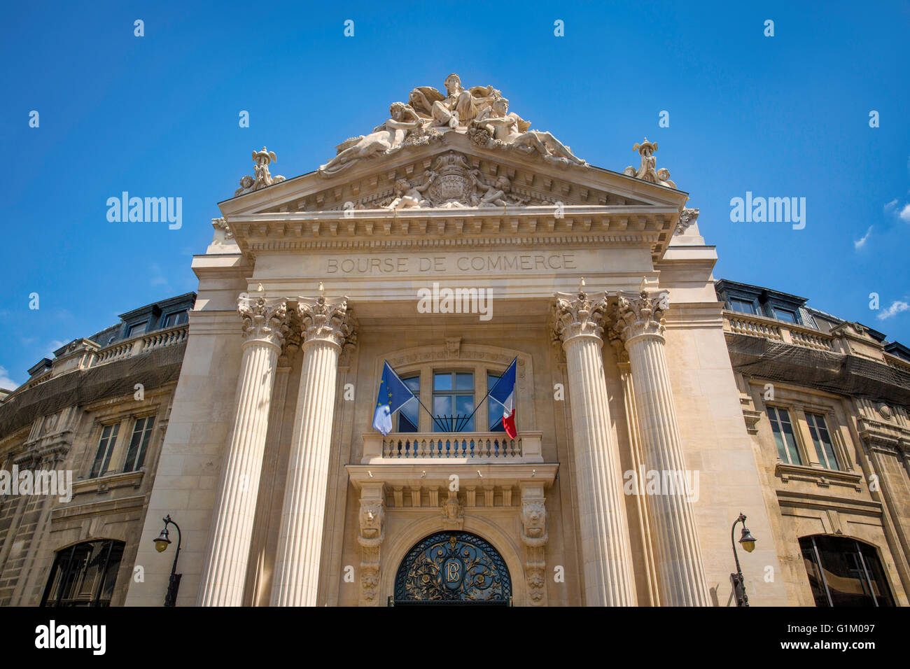 Bourse de commerce bâtiment b.1767, à l'origine un centre du commerce des  produits de base, maintenant la Chambre de Commerce, Paris, France Photo  Stock - Alamy