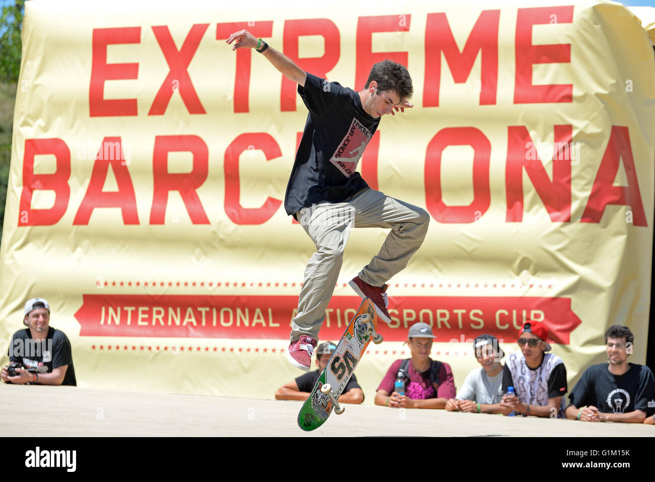 Barcelone - 28 juin : un skateur professionnel lors de la compétition de patinage artistique à LKXA Extreme Sports Jeux de Barcelone. Banque D'Images