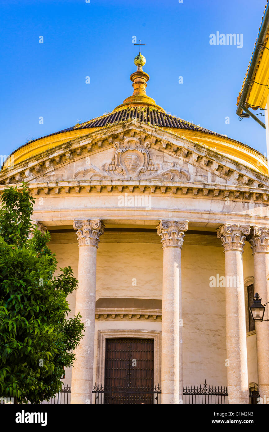 Façade de l'église du collège de Santa Victoria. Cordoue, Andalousie, Espagne, Europe Banque D'Images