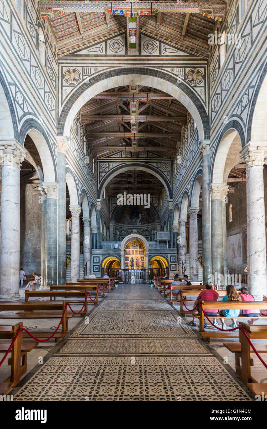 La province de Florence, Florence, Toscane, Italie. San Miniato al Monte. L'intérieur. Banque D'Images