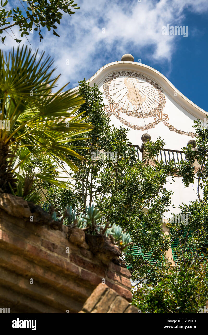 La célèbre maison de Gaudi où il avait l'habitude de vivre dans le Parc Güell, Barcelone, Espagne Banque D'Images