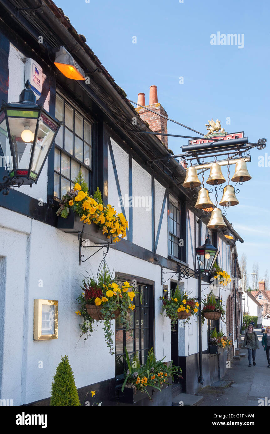 16ème siècle "Les Six Bells' pub, High Street, Thame, Oxfordshire, Angleterre, Royaume-Uni Banque D'Images