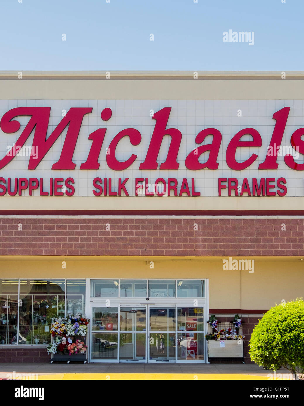 L'extérieur de Michaels, un magasin d'art et d'artisanat sur Memorial Road, à Oklahoma City, Oklahoma, USA. Banque D'Images