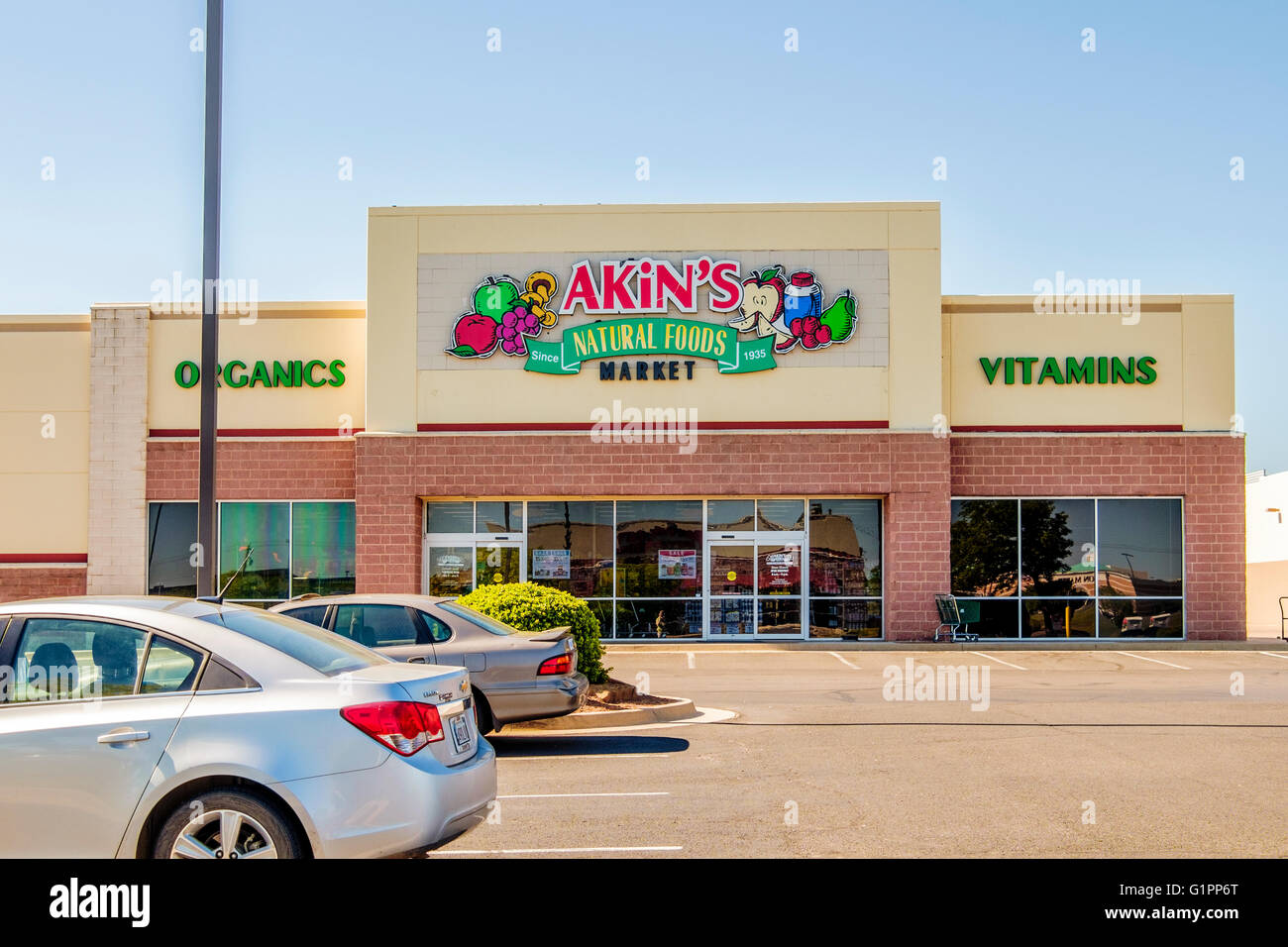 Akin's Natural Foods Market à Oklahoma City, Oklahoma, USA. Vitrine d'extérieur. Banque D'Images