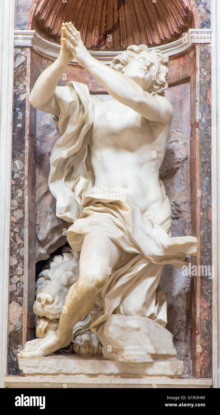 ROME, ITALIE - Le 9 mars 2016 : le prophète Daniel statue en marbre par Gian Lorenzo Bernini (1655) Banque D'Images