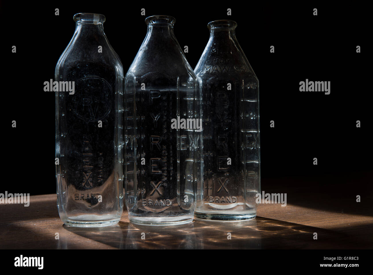 Restes et effets personnels laissés après la clôture à Linford Park maison de soins infirmiers , Hampshire, au Royaume-Uni Banque D'Images