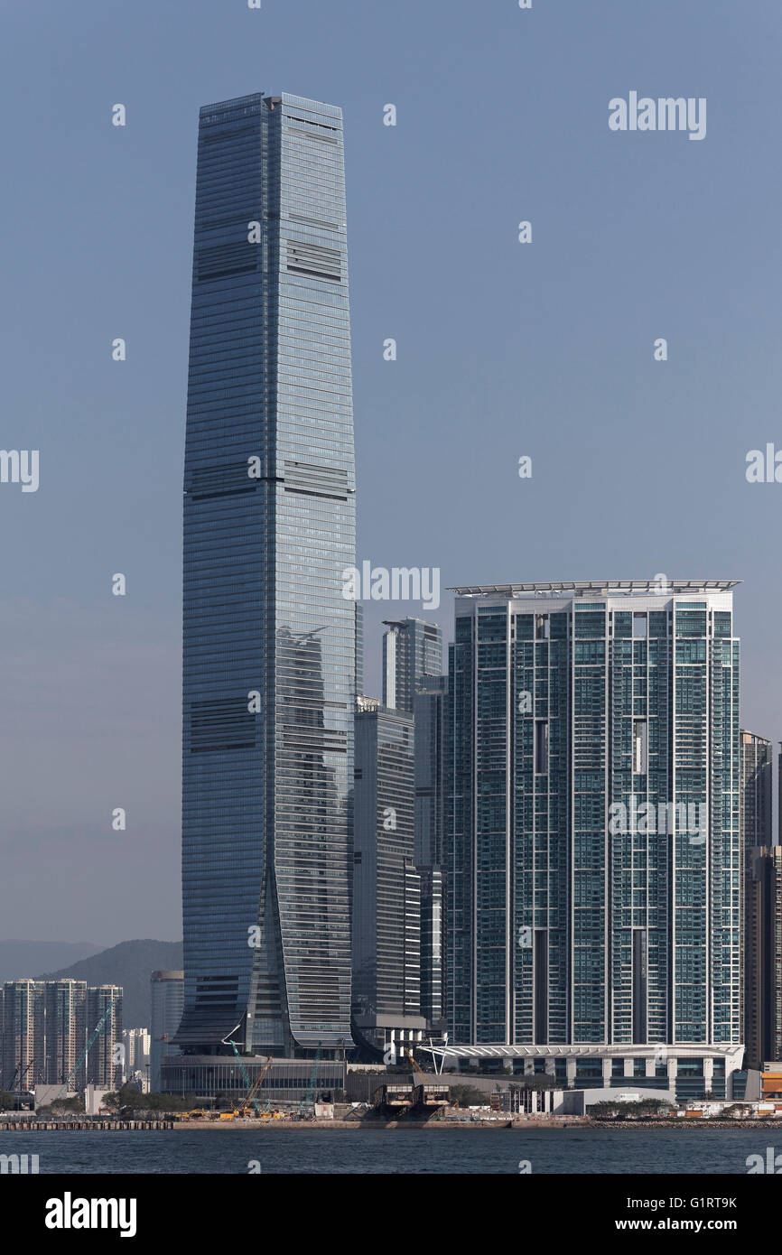 Gratte-ciel International commerce center, CPI, et Wohnhochhaus le Harborside, Union Square, West Kowloon, Hong Kong, Chine Banque D'Images