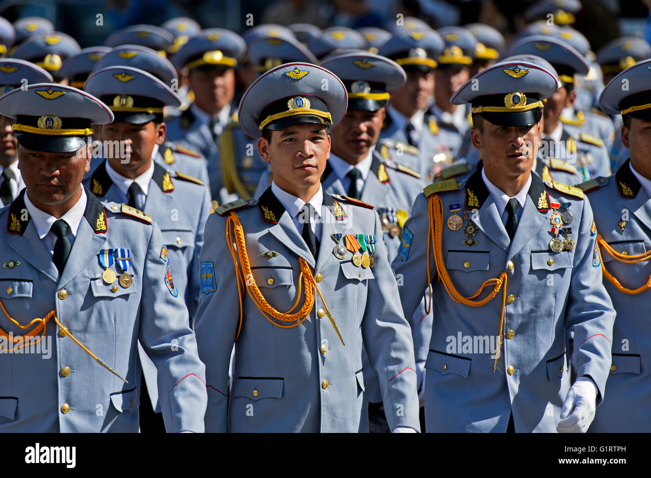 Des hommes en uniforme avec un défilé militaire, l'unité de défense aérienne des troupes, Ulaanbaatar, Mongolie Banque D'Images