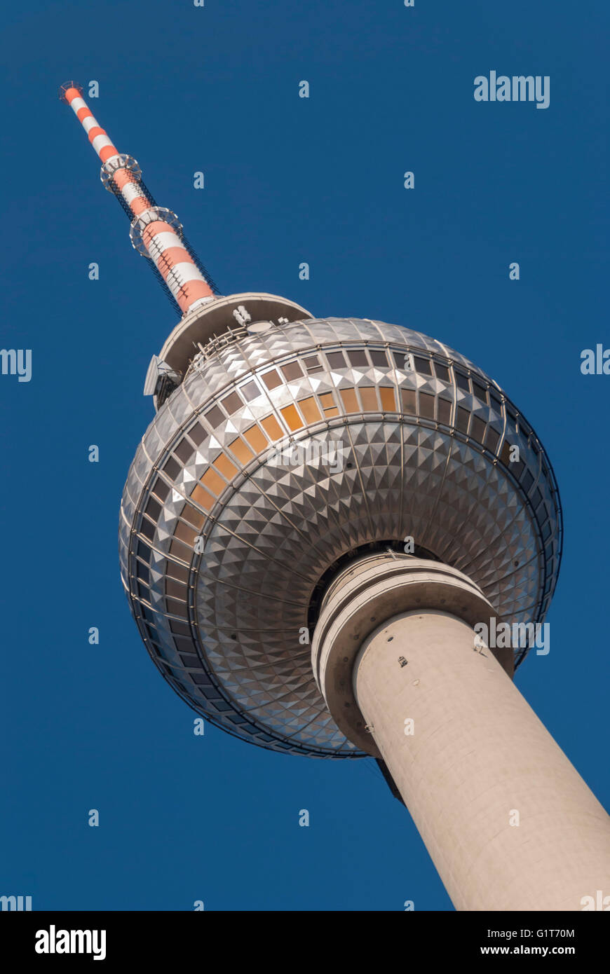 Bal de la Berliner fernsehturm tour de télévision de Berlin Alexanderplatz de Berlin est le symbole de l'Allemagne Banque D'Images