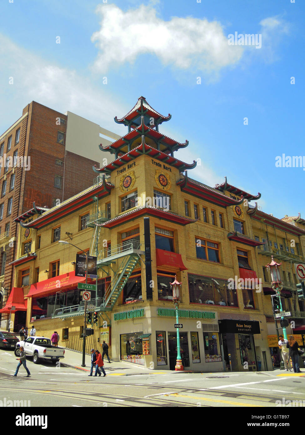 San Francisco : skyline avec les bâtiments orientaux de Chinatown, le plus vieux quartier chinois en Amérique du Nord et la plus grande communauté chinoise hors d'Asie Banque D'Images