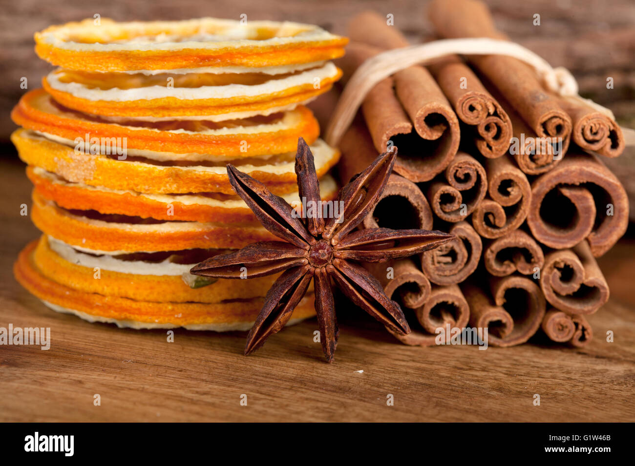 Avec Orange Cannelle et Anis Banque D'Images