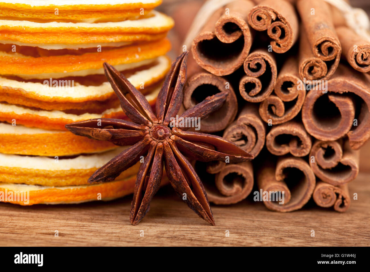 Avec Orange Cannelle et Anis Banque D'Images