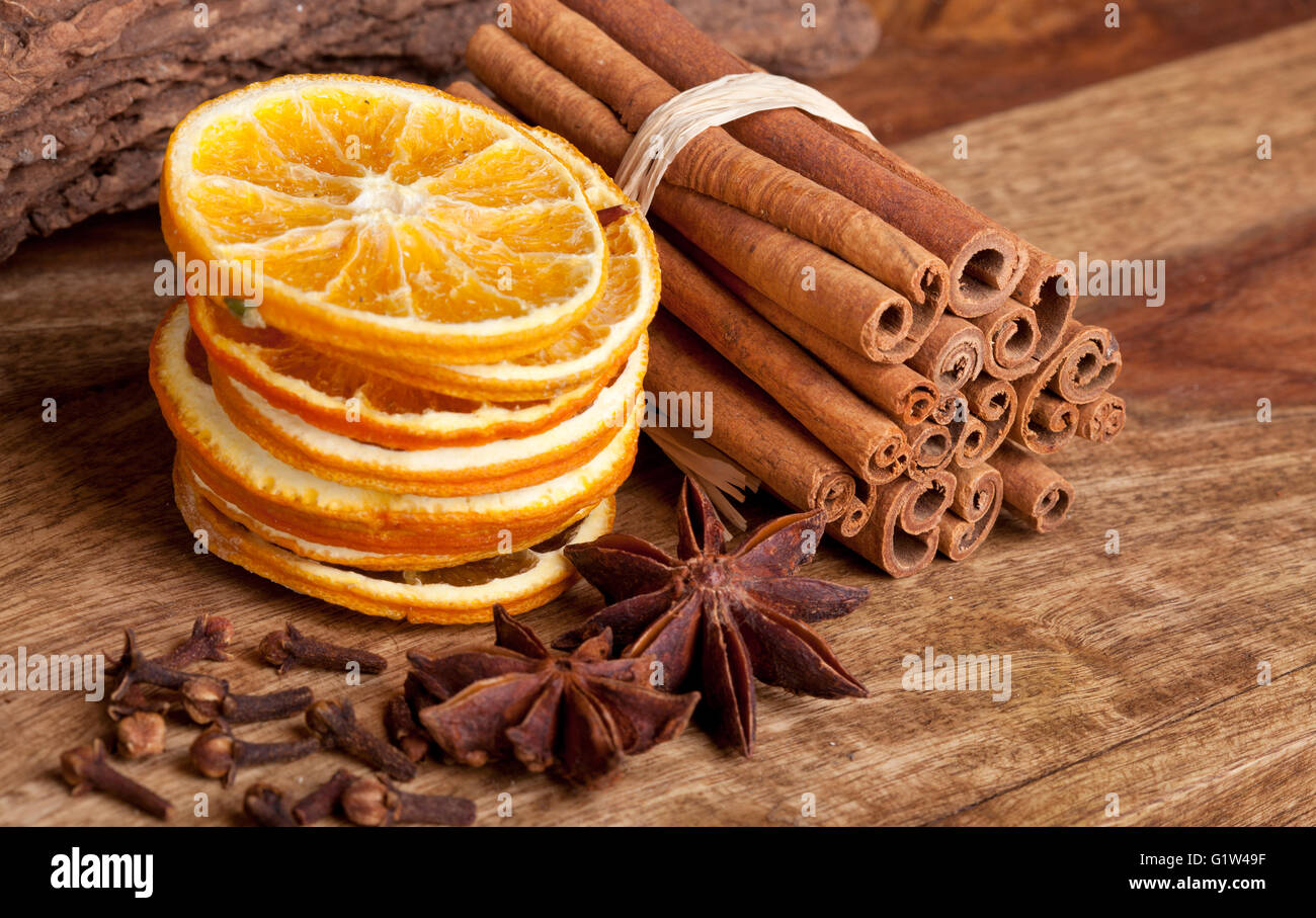 Avec Orange Cannelle et Anis Banque D'Images