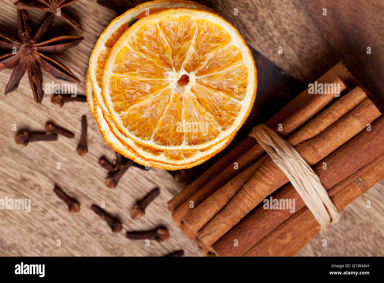 Avec Orange Cannelle et Anis Banque D'Images