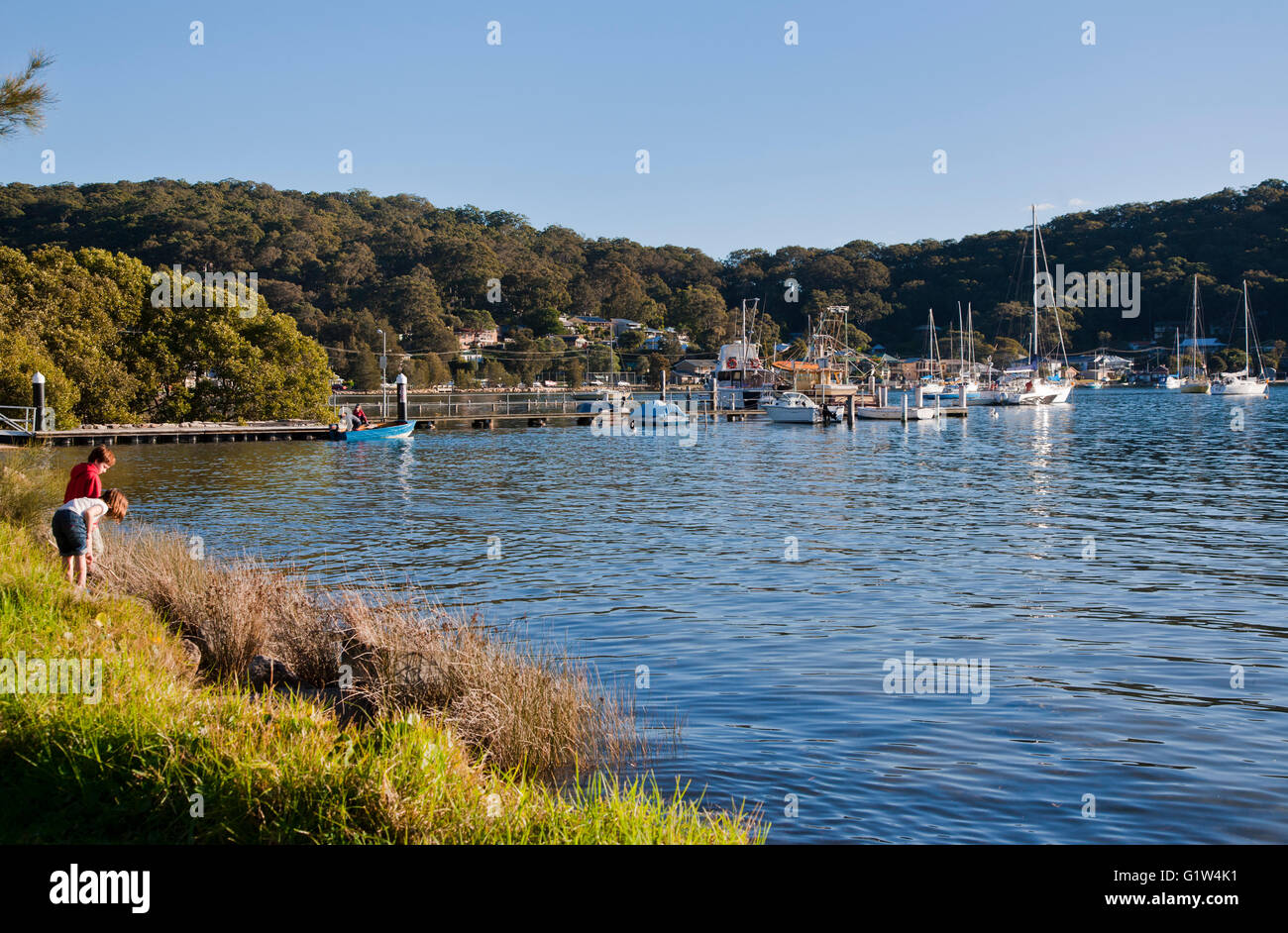 L'Australie, Nouvelle Galles du sud de la côte centrale, les rives de l'eau jolie plage à Brisbane Banque D'Images