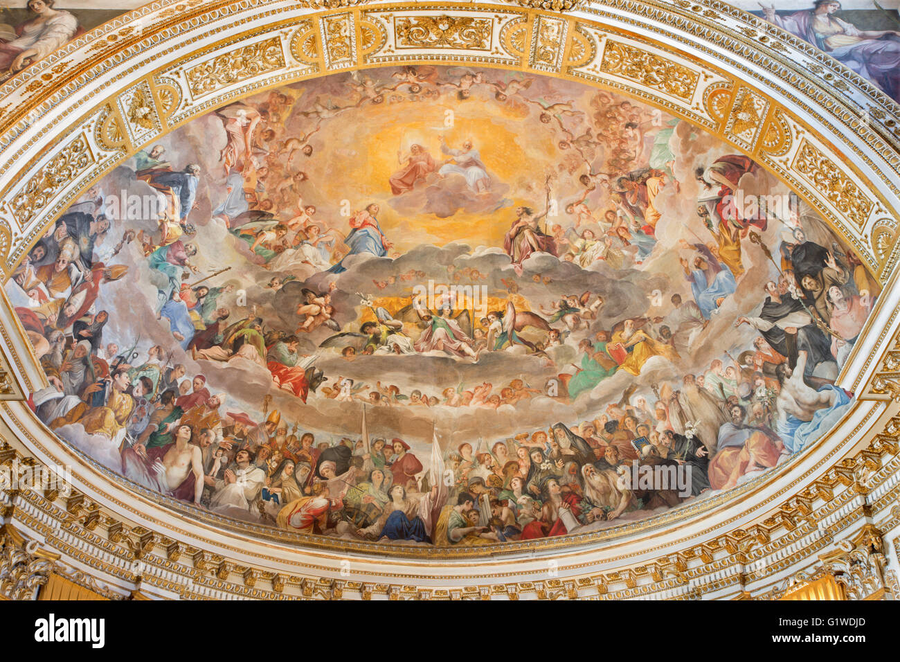 ROME, ITALIE - 12 mars 2016 : la fresque de la gloire du Ciel (1630) dans l'abside principale de l'église Basilique Basilique des Quatre-saints-couronnés Banque D'Images