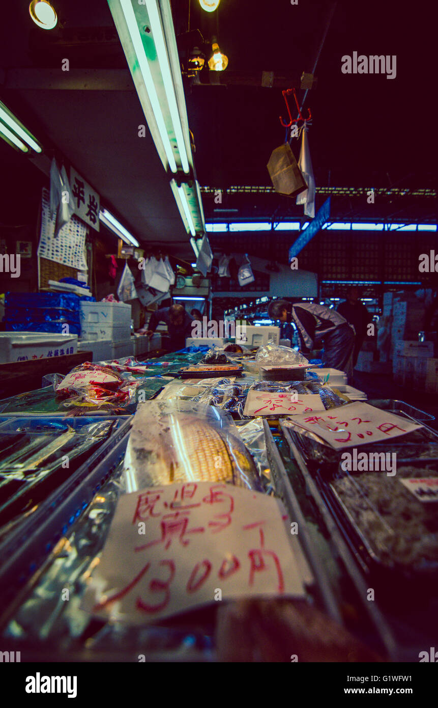 Le marché aux poissons de Tsukiji, Tokyo Banque D'Images