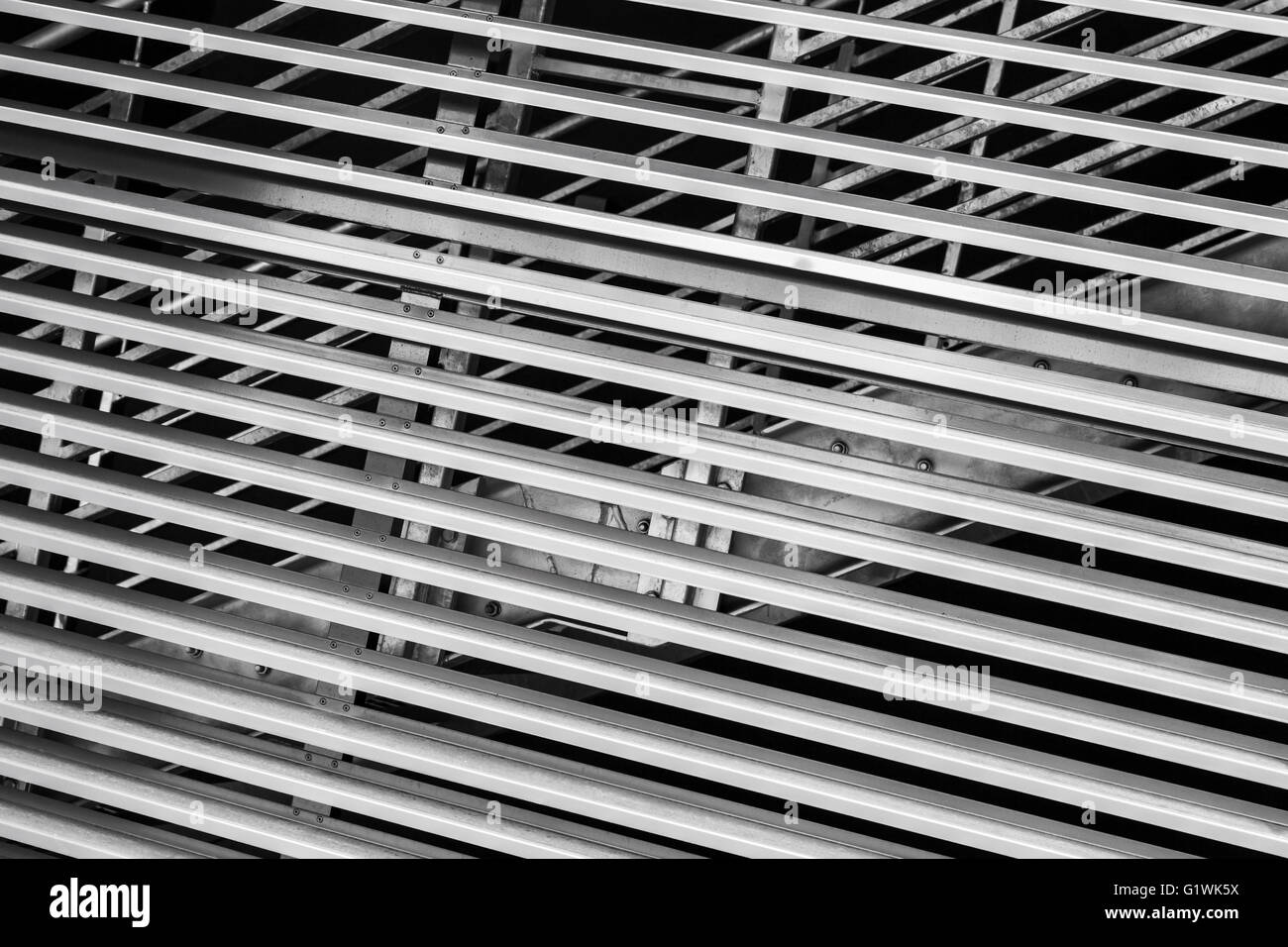 Abstract constructions en acier, l'architecture industrielle moderne, les escaliers et les volets du fragment Banque D'Images