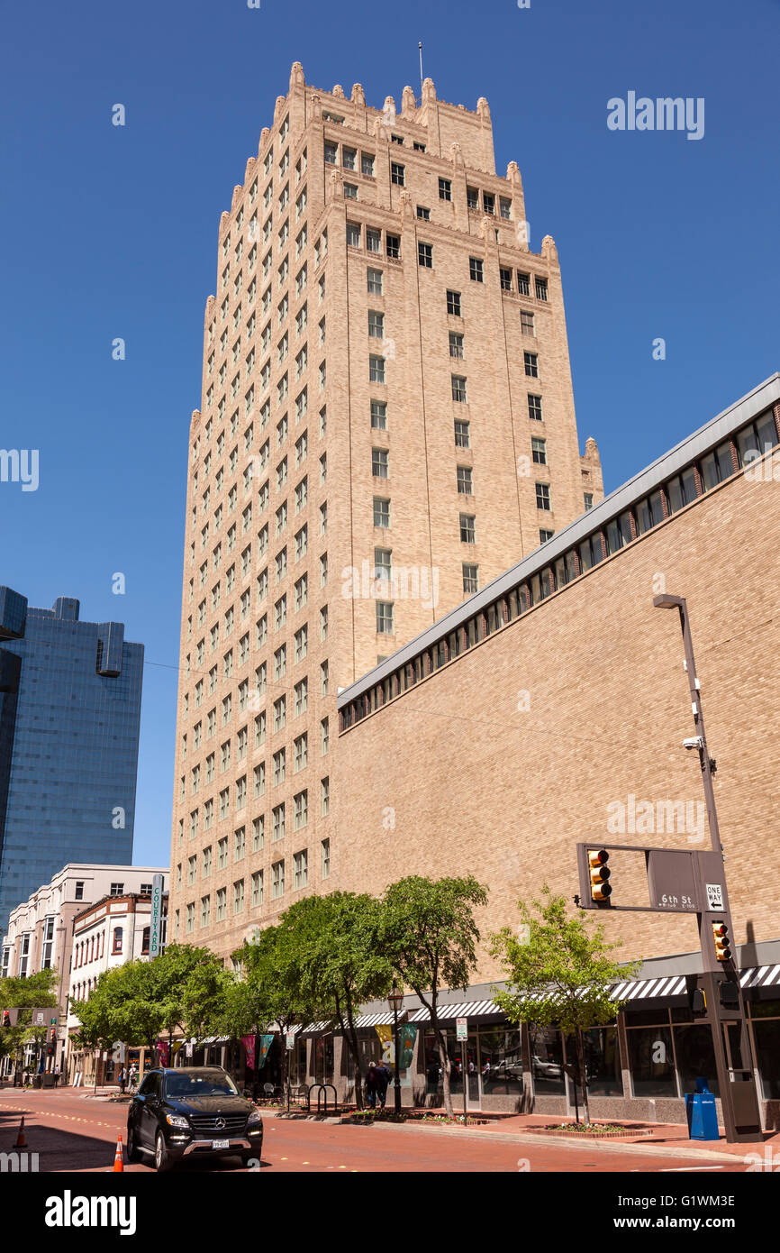 Le Courtyard by Marriot Hotel bâtiment de la ville de Fort Worth. Texas, États-Unis Banque D'Images