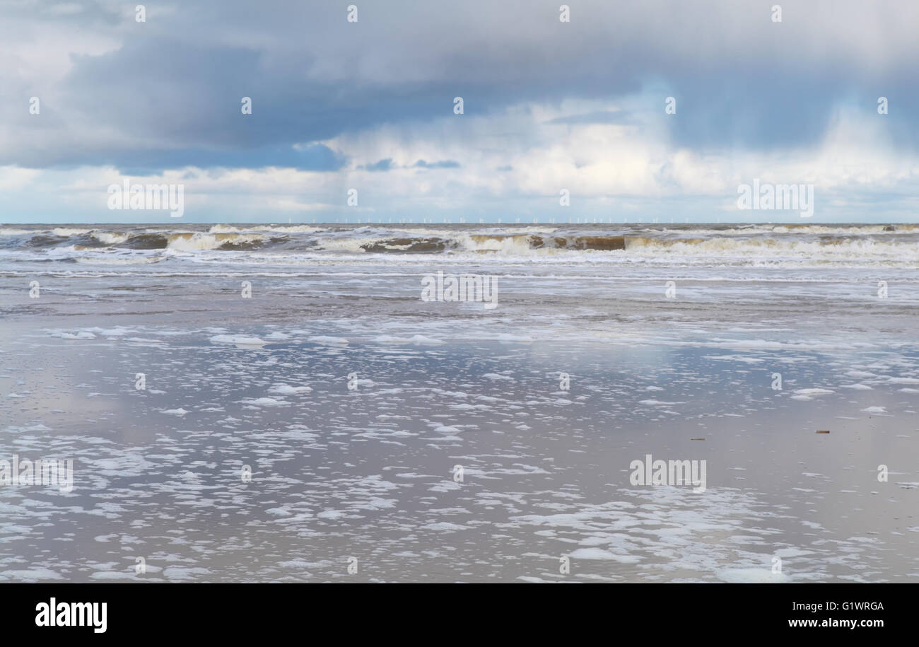 Côte de la mer du Nord au cours de jour de pluie, Zandvoort, Pays-Bas Banque D'Images