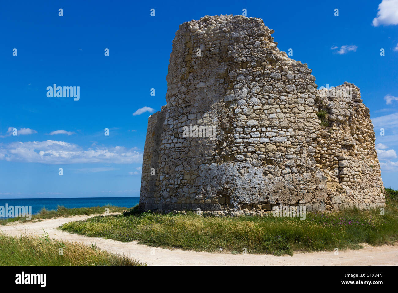 Salento, torre chianca : effondrement de la Tour côtière Banque D'Images