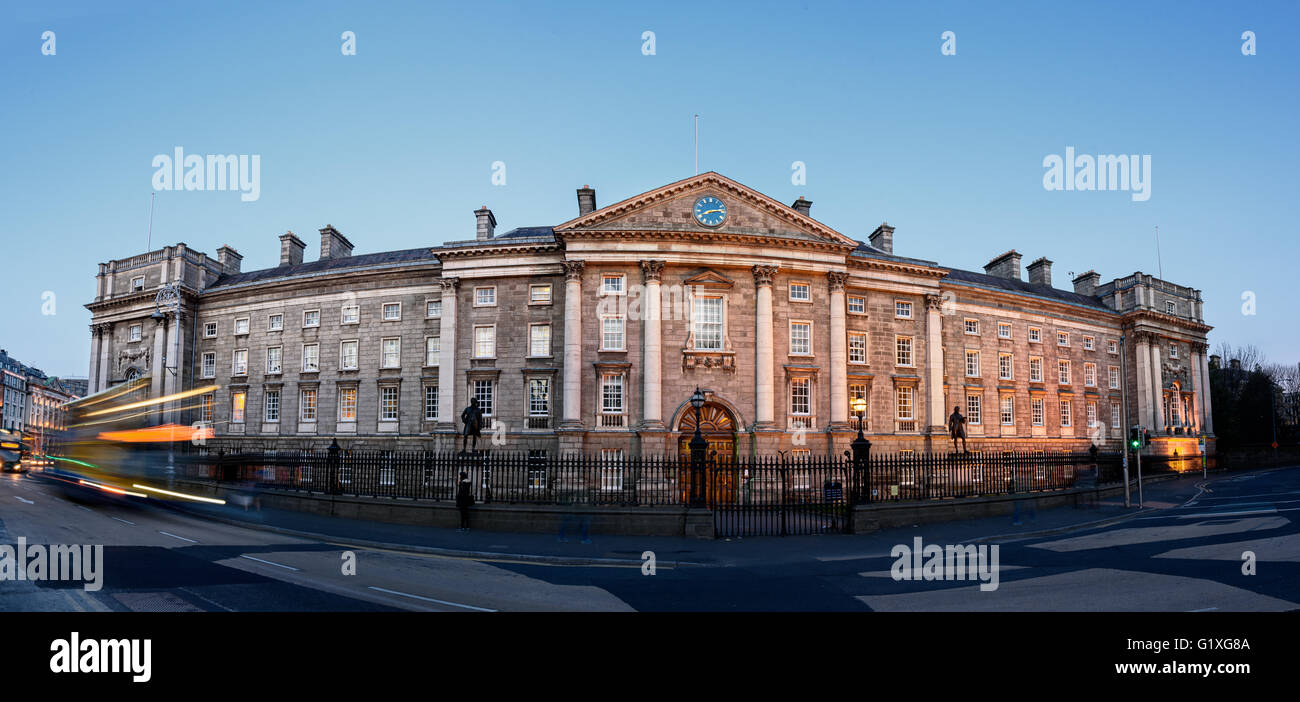 Trinity College est le seul collège constituant de l'Université de Dublin, une université de recherche en Irlande. Banque D'Images