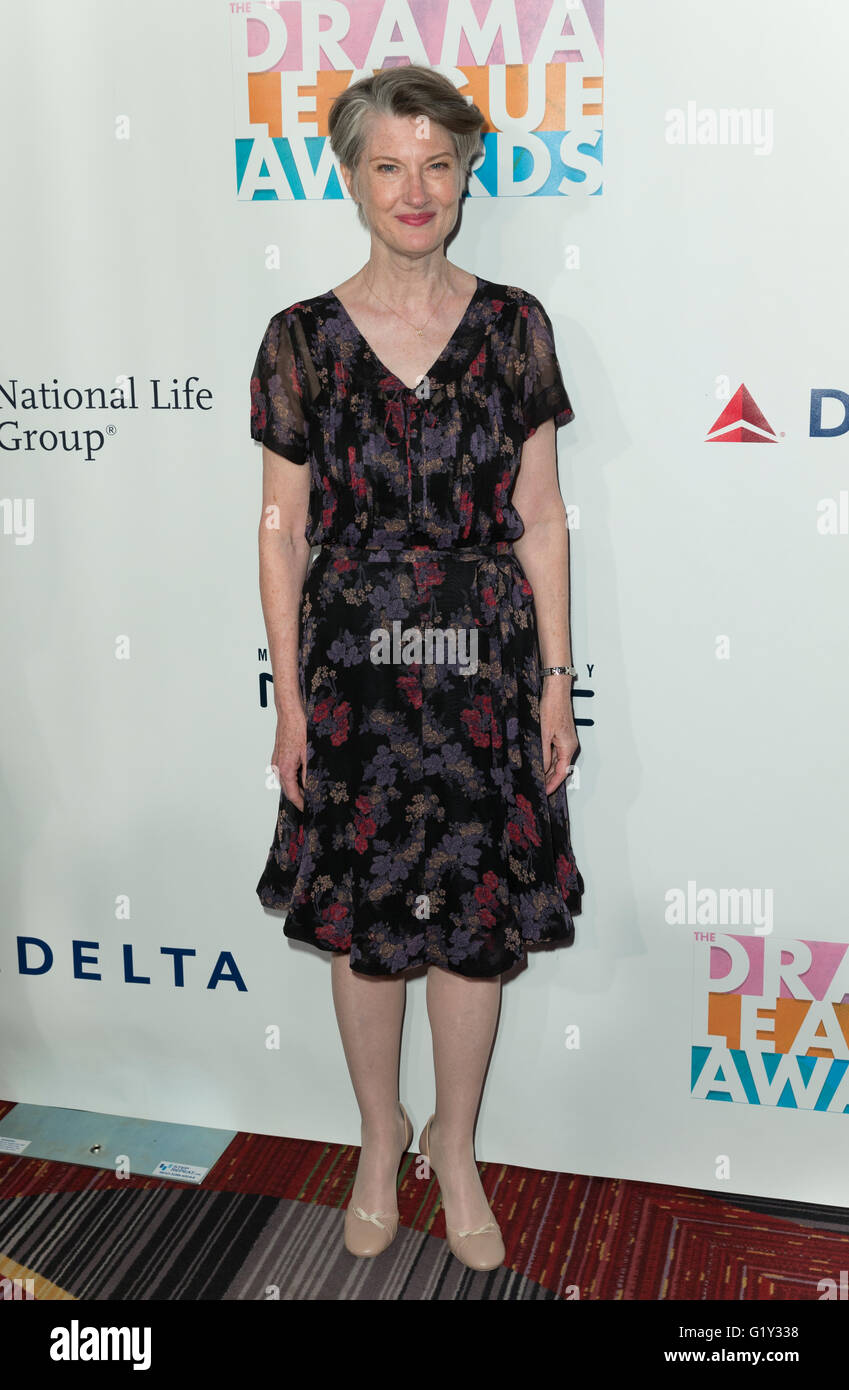 New York, NY USA - 20 mai 2016 : Annette O'Toole assiste à la 82e Drama League awards au Marriott Marquis Times Square Banque D'Images