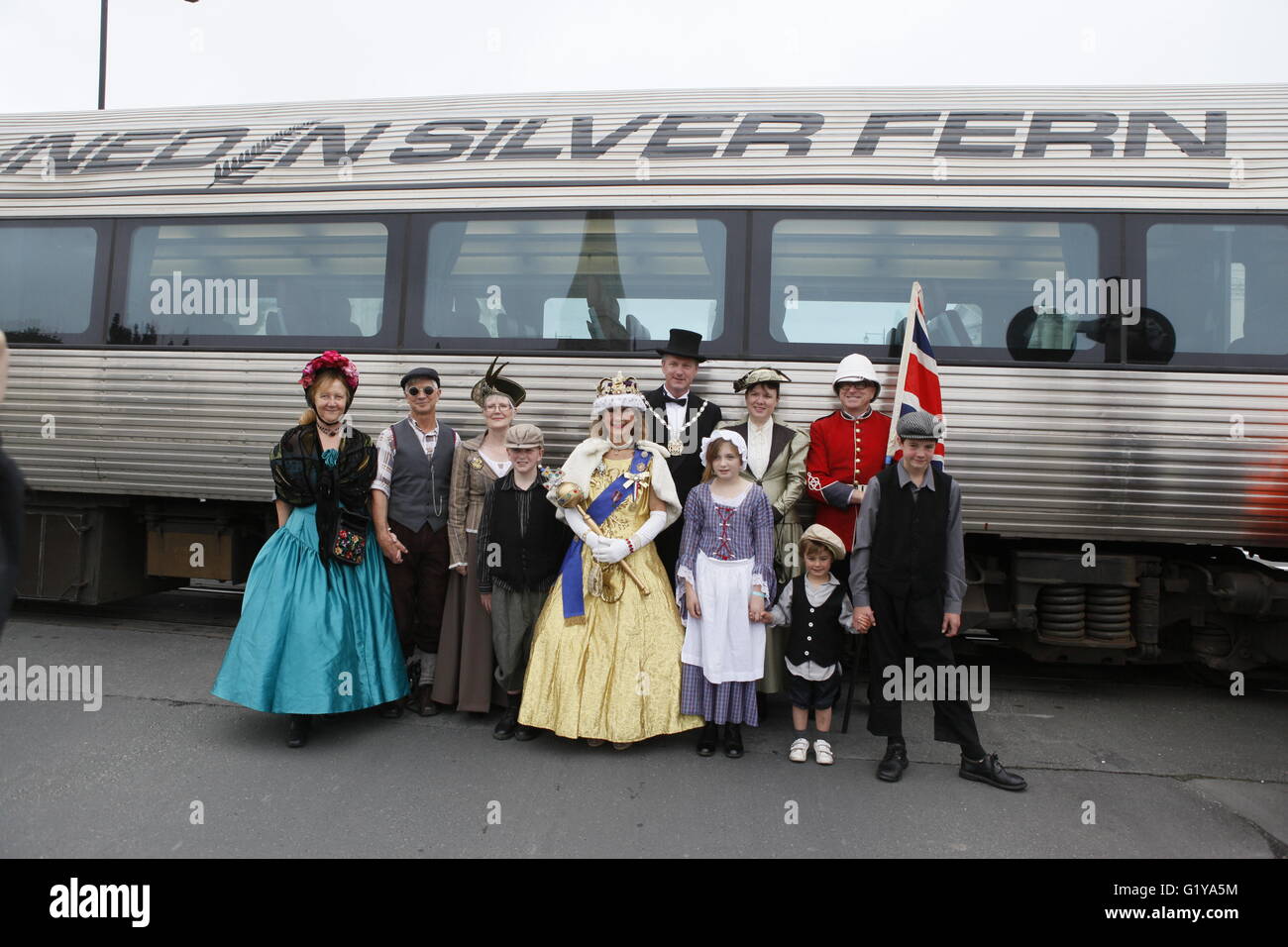 Famille royale de l'époque victorienne et arrivé en train -- Victorian Fete 2013 Banque D'Images