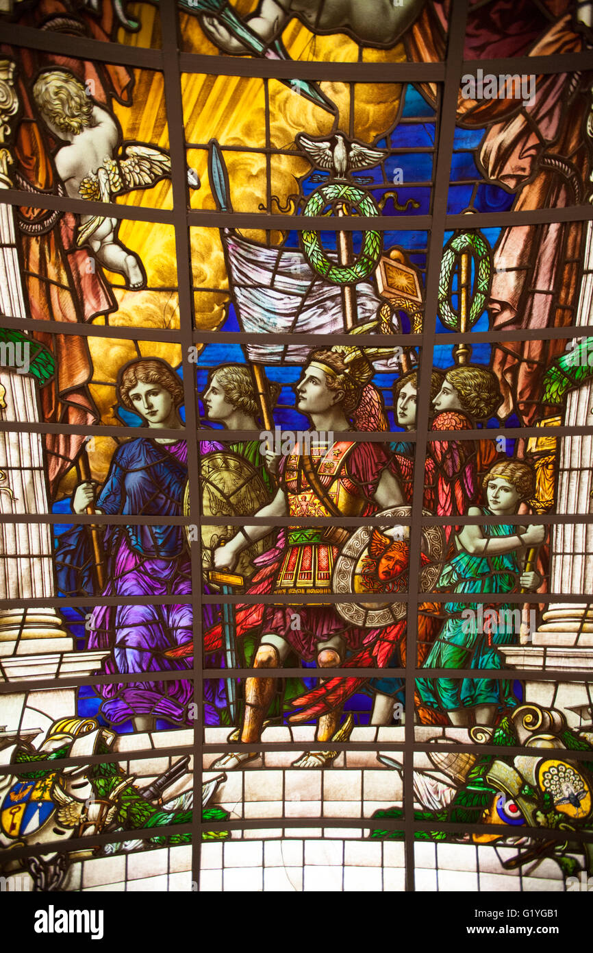 Détail du dôme en vitrail de la Baltic Exchange, National Maritime Museum, Greenwich, Londres Banque D'Images