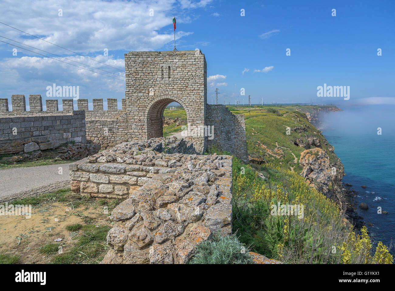 Vestiges de la forteresse de pierre sur le cap Kaliakra, Bulgarie. Banque D'Images