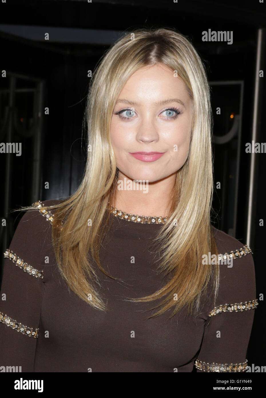 Londres, Royaume-Uni, le 5 juin 2015 : Laura Whitmore vu arrivant à la William Vintage Summer Party à Londres Banque D'Images