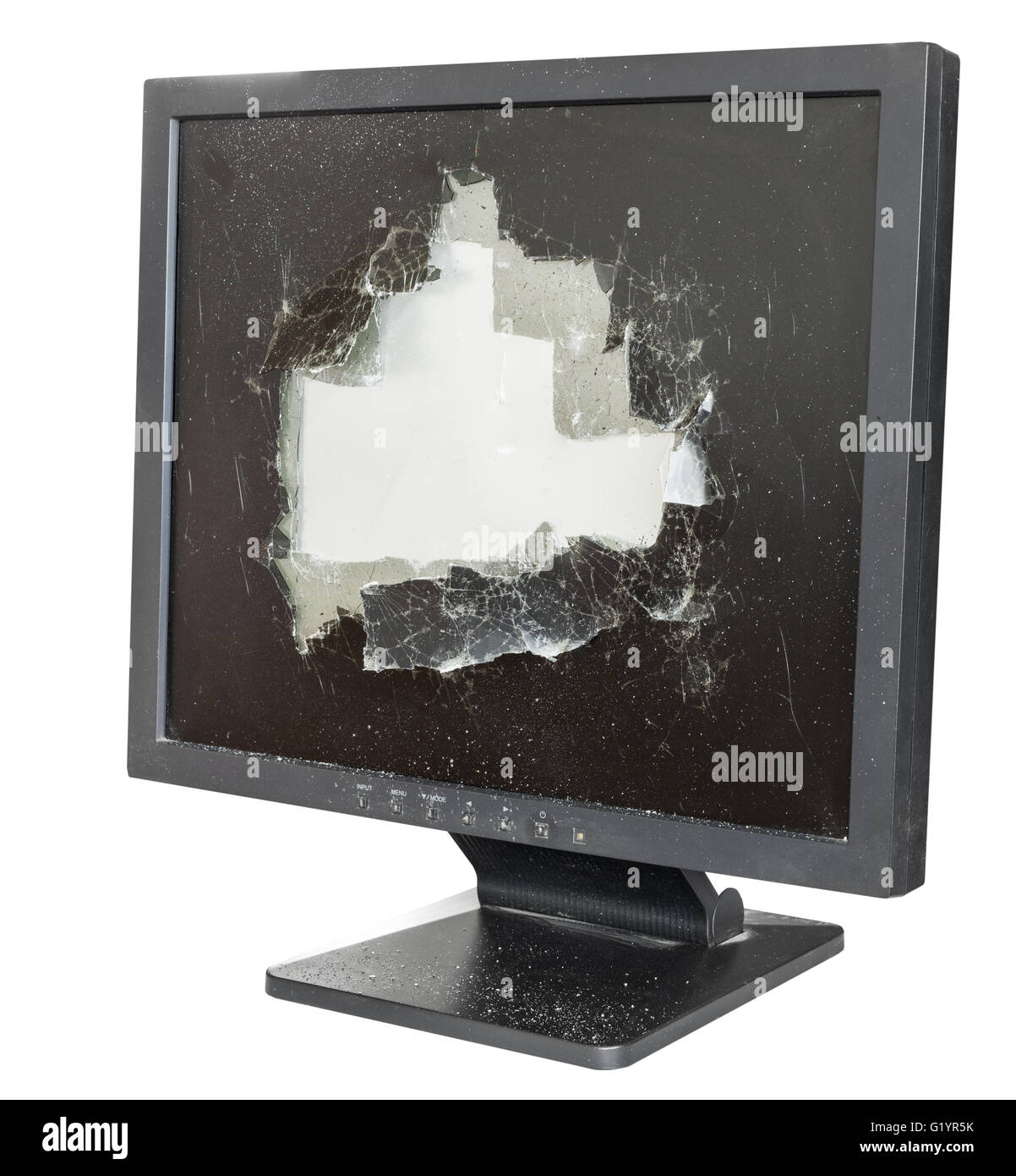 Broken Moniteur avec écran de verre endommagé isolé sur fond blanc Banque D'Images