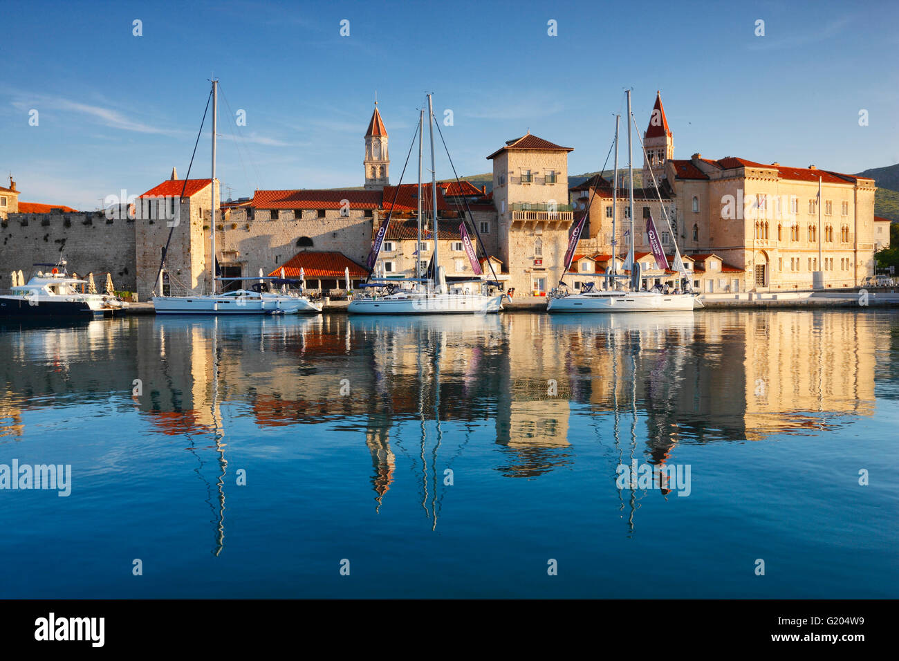 La ville de Trogir, Croatie au bord de l'eau Banque D'Images