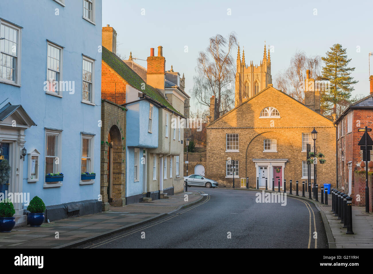 Bury St Edmunds Suffolk Street, un mélange d'architecture médiévale, le géorgien et Regency bâtiments dans la rue Sparhawk, Bury St Edmunds, Suffolk, UK Banque D'Images