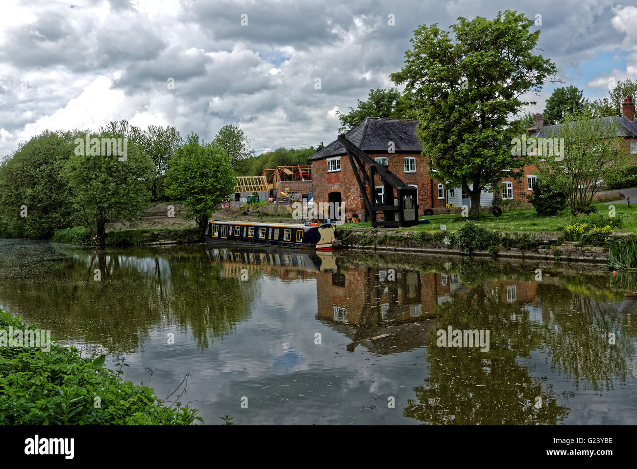 Vue de Marlborough Road du Kennet and Avon Canal Banque D'Images