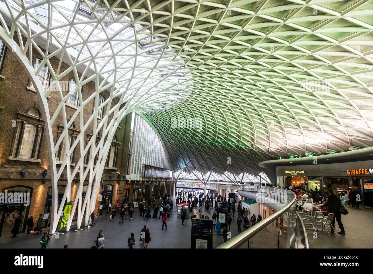 Le hall de l'Ouest à la gare de King's Cross, Londres, Angleterre. Banque D'Images