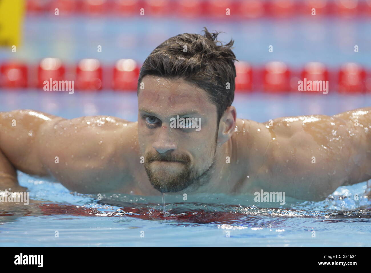 Londres, Angleterre : 19 mai 2016 Luca Dotto Italia nageur dans la 2e demi-finale du 100 m nl aquatiques centre de Londres Banque D'Images
