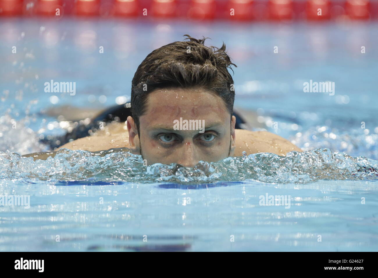 Londres, Angleterre : 19 mai 2016 Luca Dotto Italia nageur dans la 2e demi-finale du 100 m nl aquatiques centre de Londres Banque D'Images