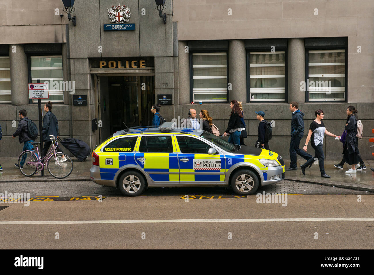 L'Angleterre est de la voiture de police en face de City of London Police Bishopsgate Banque D'Images