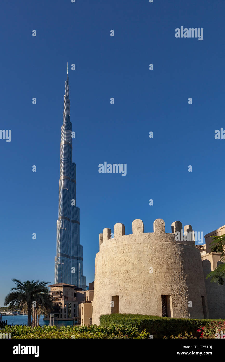 Burj Khalifa, connu sous le nom de Burj Dubai , est un méga gratte-ciel de Dubaï, Emirats Arabes Unis. Banque D'Images