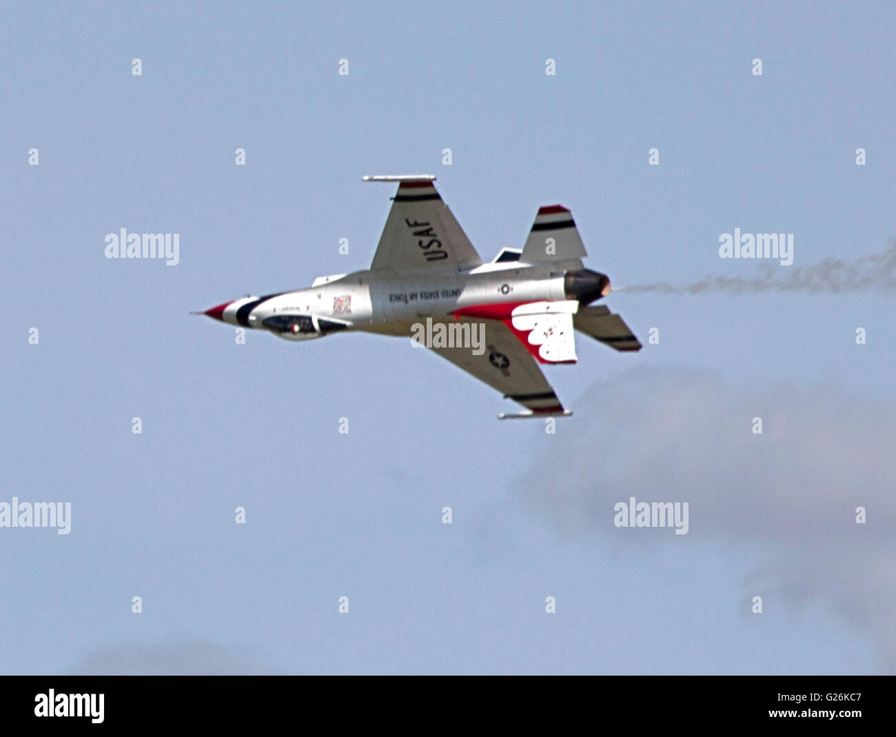 L'équipe de démonstration aérienne des Thunderbirds de l'USAF volant à la Shaw Air Force Base en Caroline du Sud Week-end portes ouvertes Banque D'Images