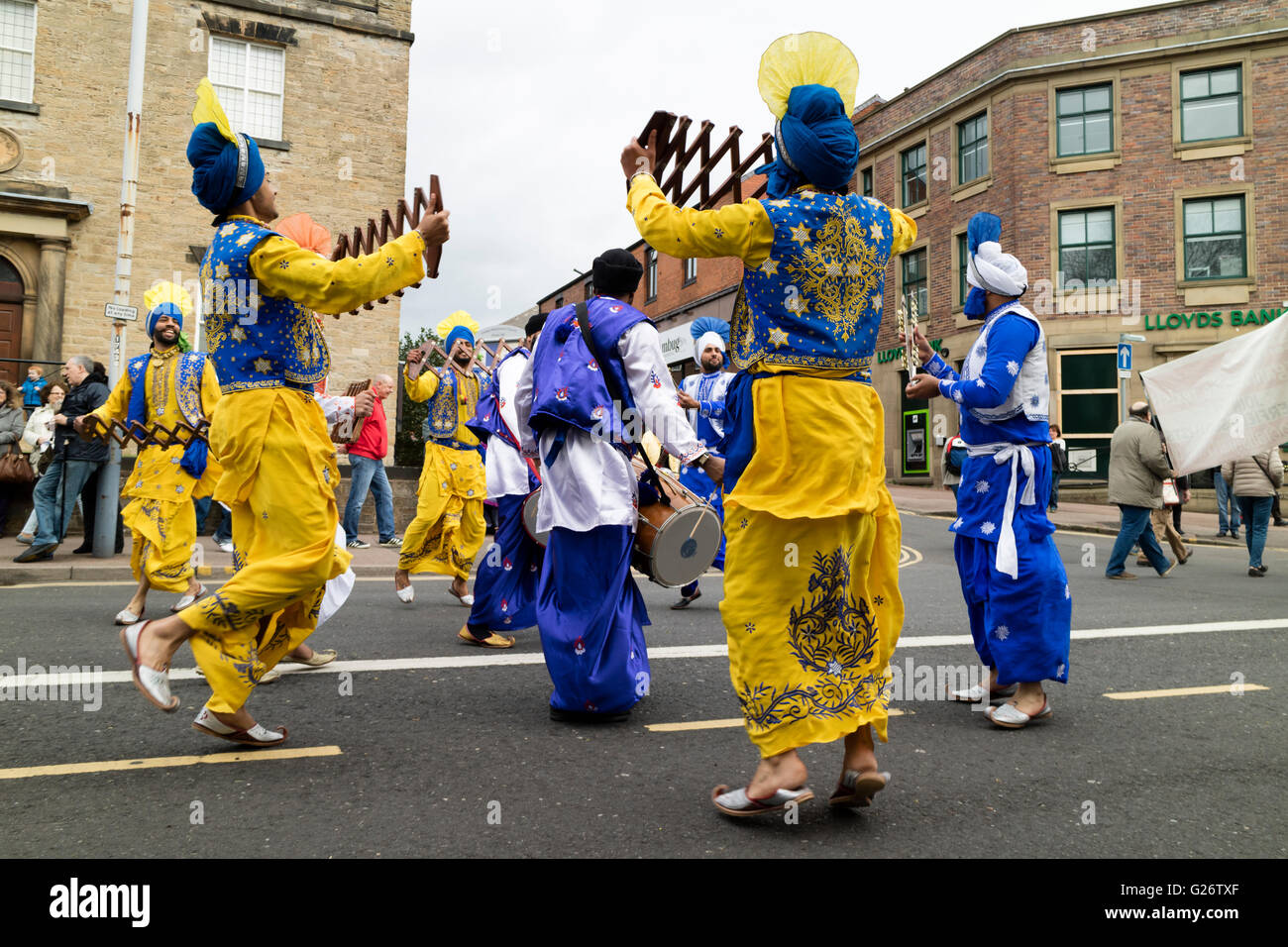 Chesterfield Derbyshire peut annuelle du travail jour/mars rally à travers des rues de l'Angleterre Banque D'Images