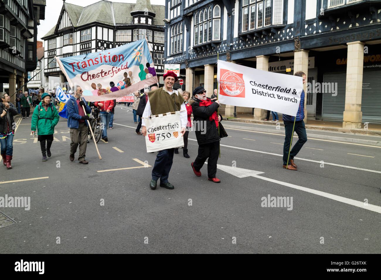 Chesterfield Derbyshire peut annuelle du travail jour/mars rally à travers des rues de l'Angleterre Banque D'Images