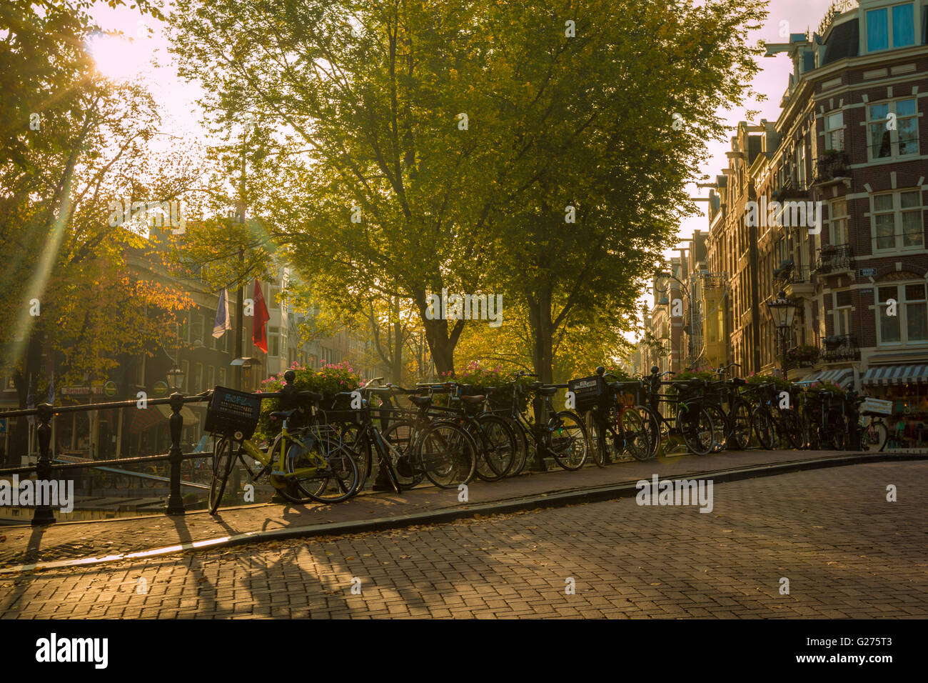 Vélos à Amsterdam Banque D'Images