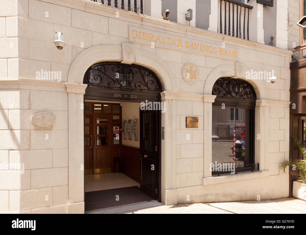 Direction générale de la Banque d'épargne de Gibraltar, Main Street, Gibraltar, Europe Banque D'Images